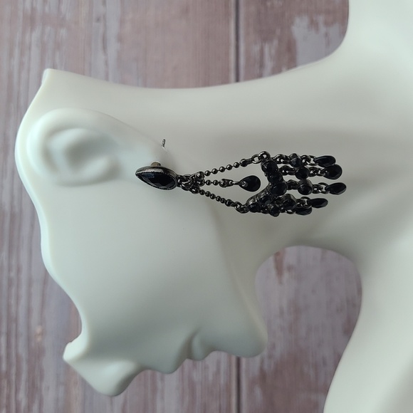 BLACK BEADED DANGLING CHANDLER PIERCED EARRINGS - Picture 4 of 8